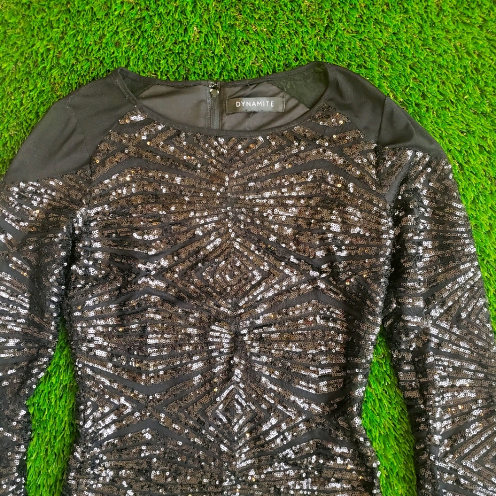 NWOT Dynamite Classy LongSleeve Black Sequin Dress